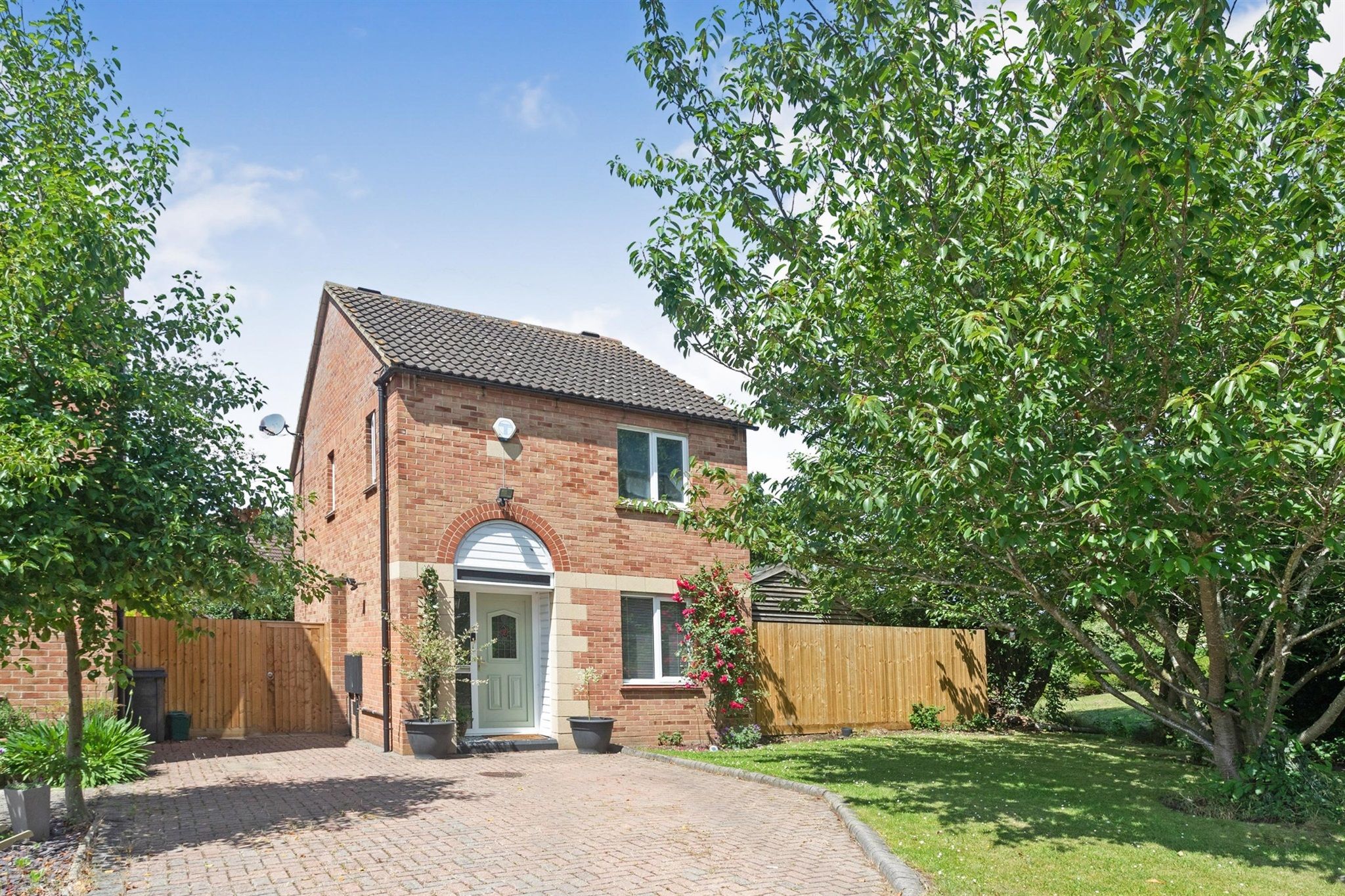 3 bed detached house for sale in Dolben Court, Willen, Milton Keynes MK15 Zoopla