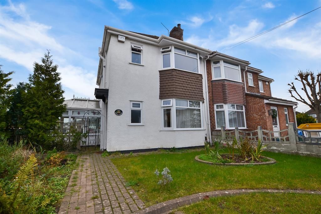 3 bed semidetached house for sale in Headley Park Avenue, Headley Park