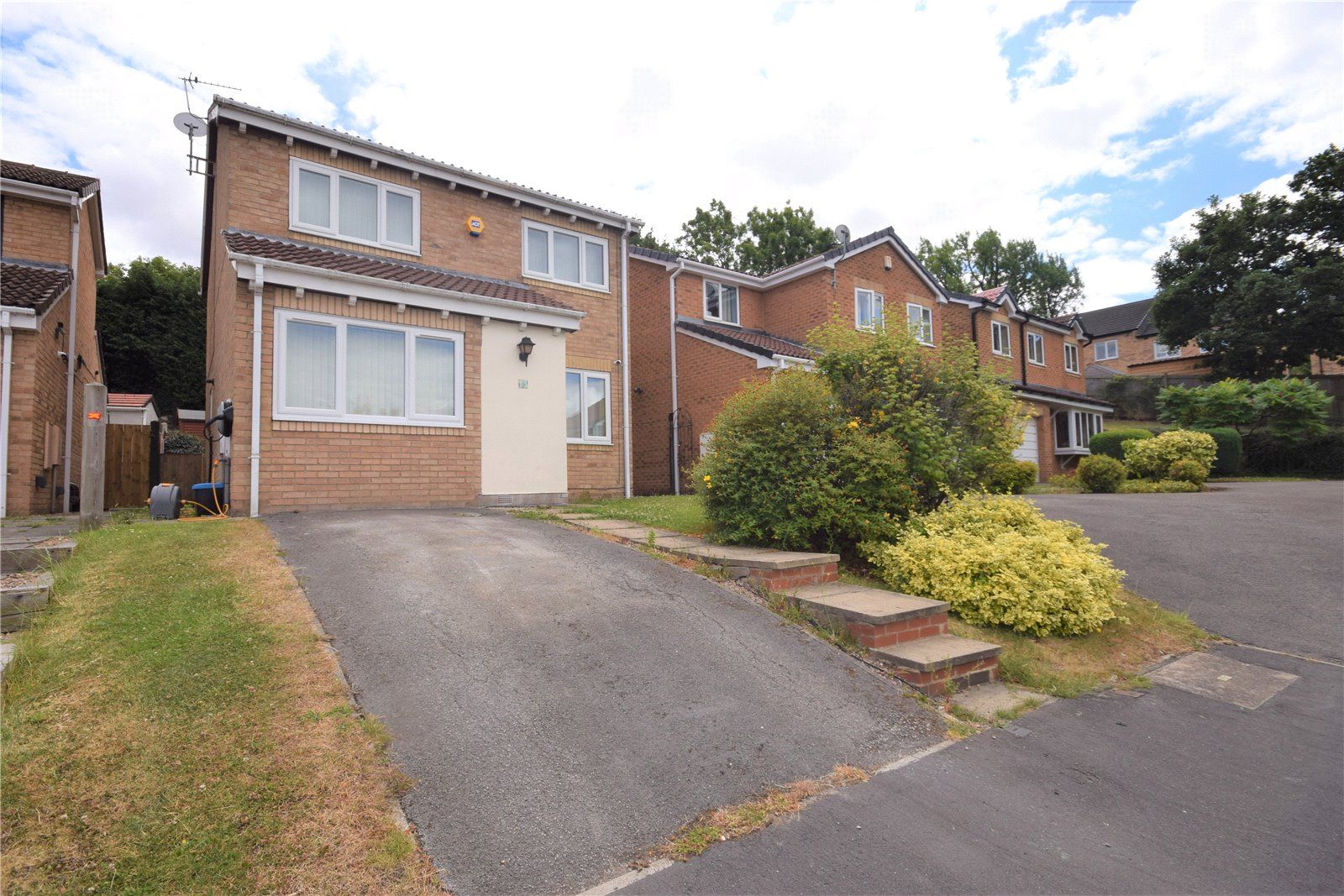 4 bed detached house for sale in Durkar Rise, Crigglestone, Wakefield