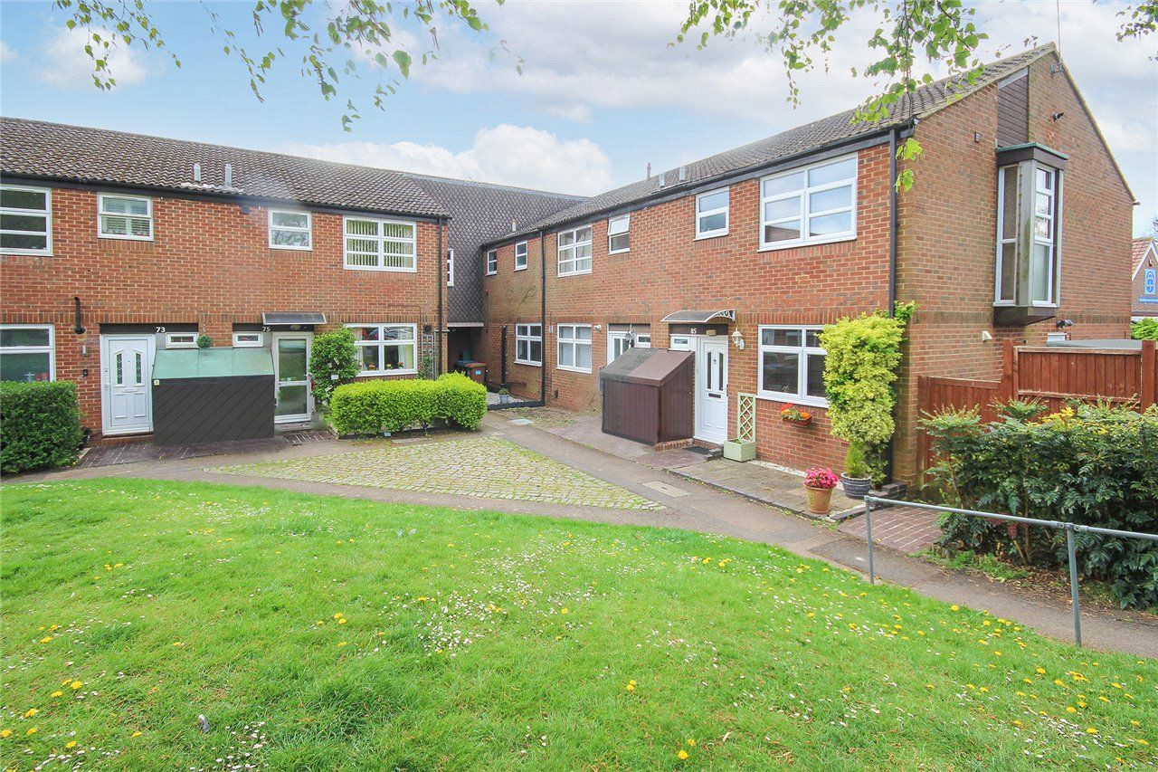 4 bed terraced house for sale in Guessens Road, Welwyn Garden City