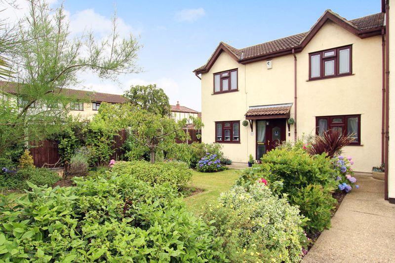 Tollesbury Close, Wickford SS12  