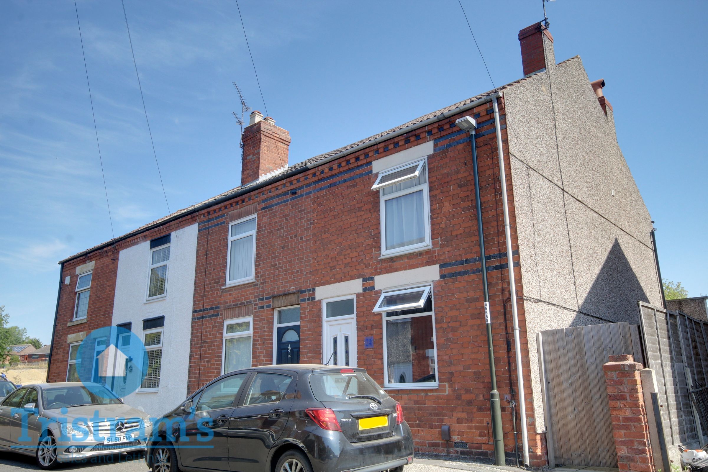 3 bed end terrace house for sale in Alfred Street, Pinxton, Nottingham