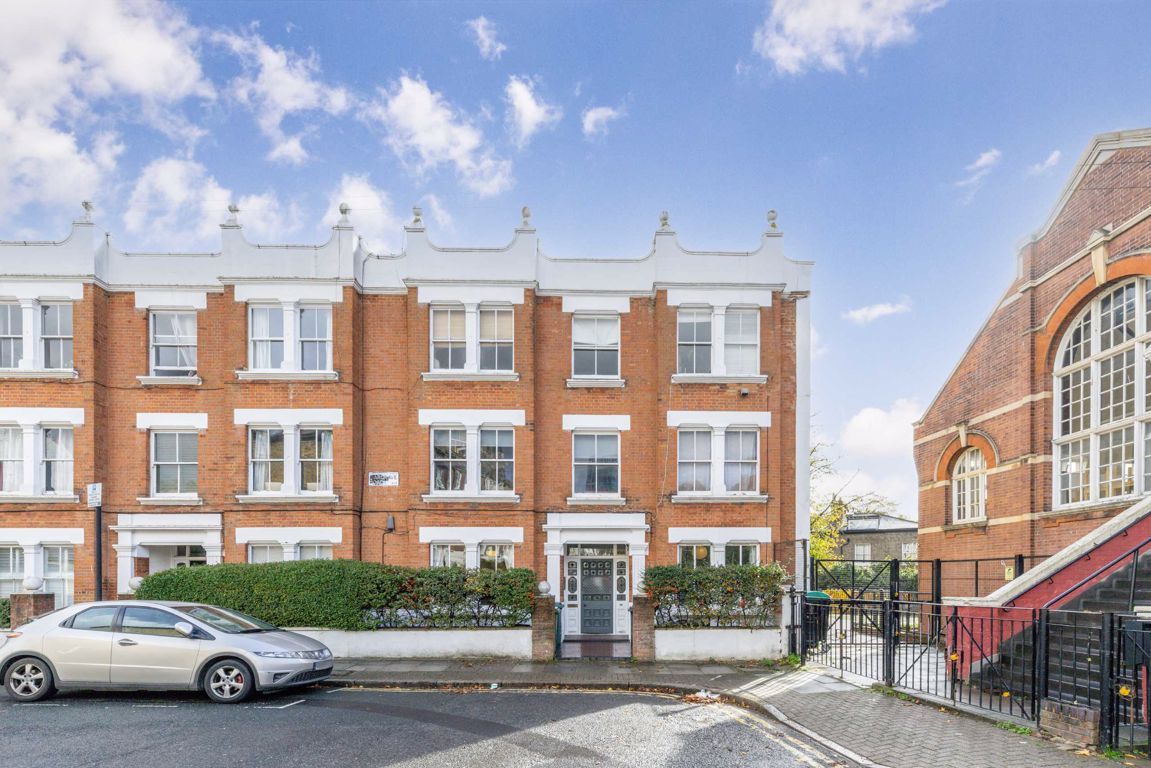 1 bed flat for sale in Hargrave Road, London N19 Zoopla