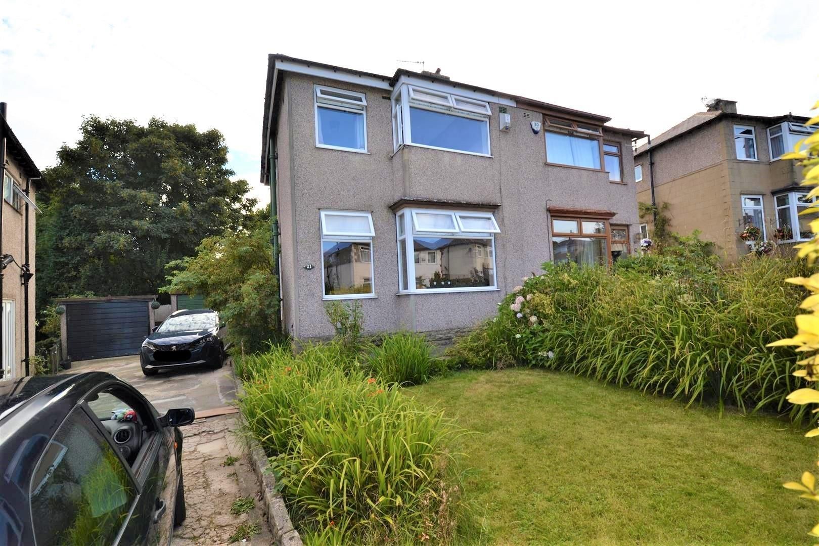 3 bed semidetached house for sale in Willow Drive, Bradford BD6 Zoopla