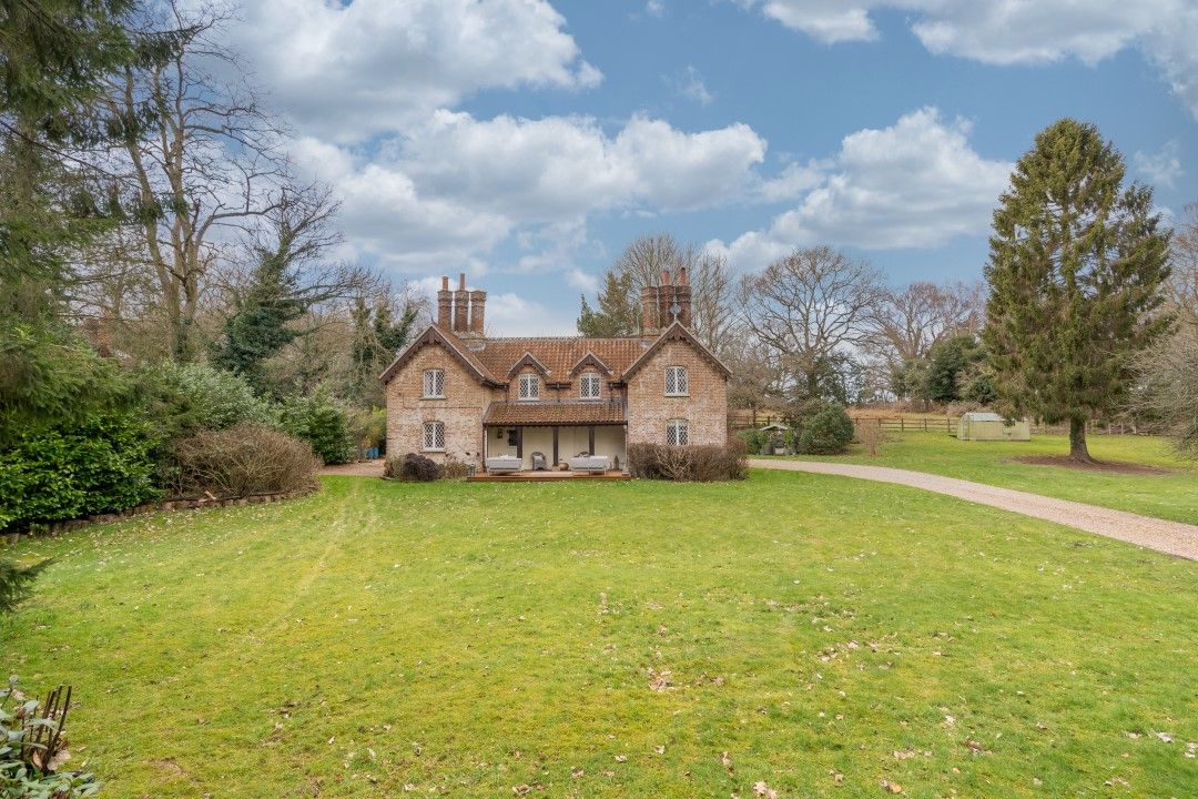 4 bed detached house for sale in Ashby Dell, Ashby, Suffolk NR32 Zoopla