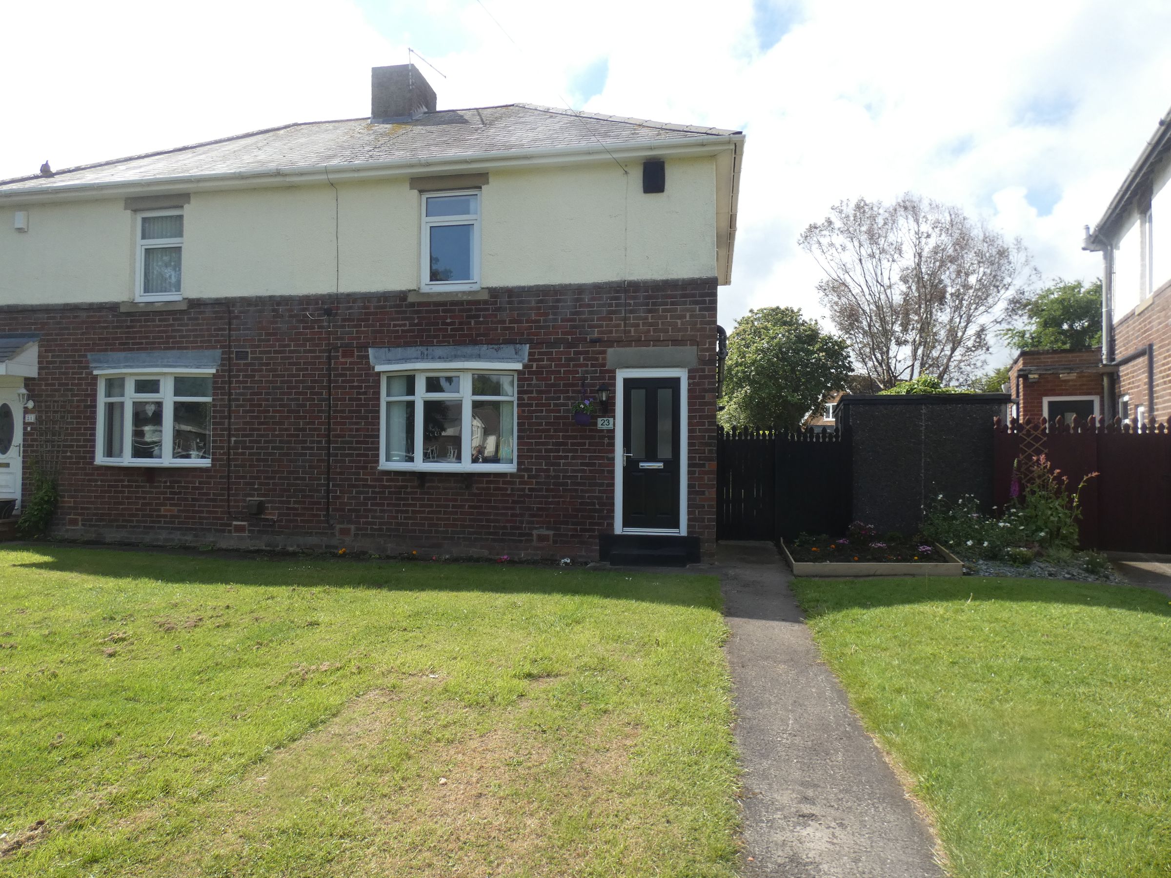 3 bed semidetached house for sale in Seaton Crescent, Holywell