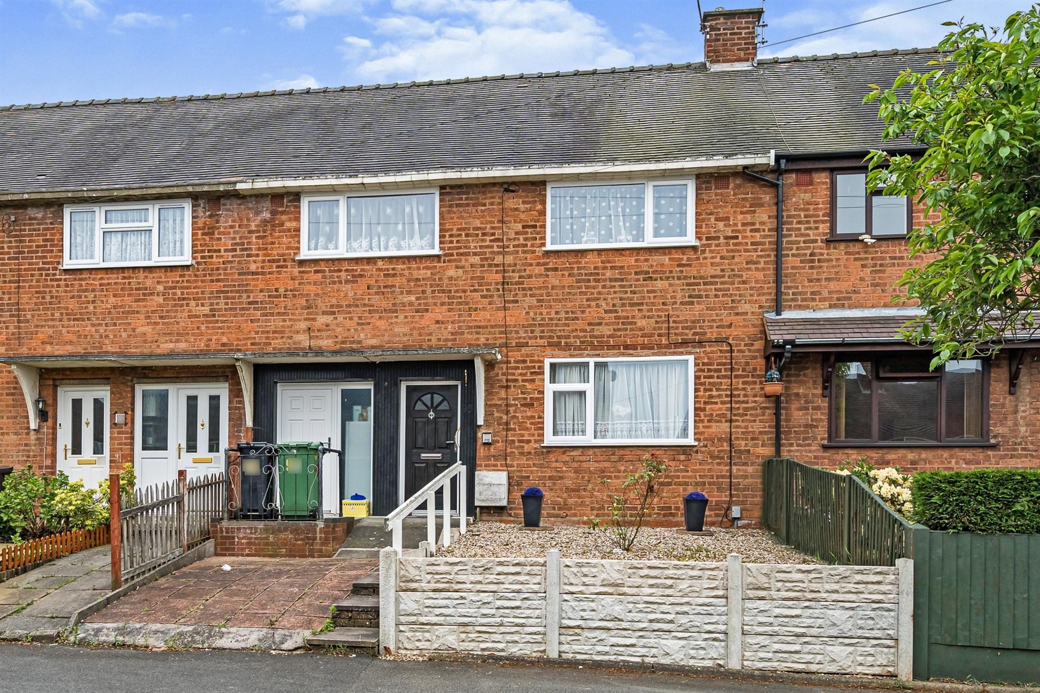 3 bed semidetached house for sale in Murcroft Road, Stourbridge DY9