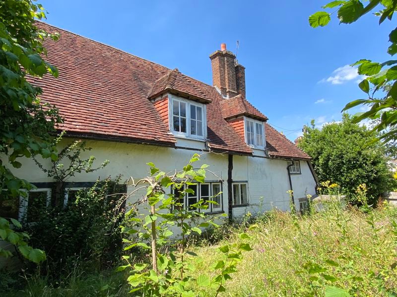 4 bed detached house for sale in Romford Road, Pembury, Tunbridge Wells