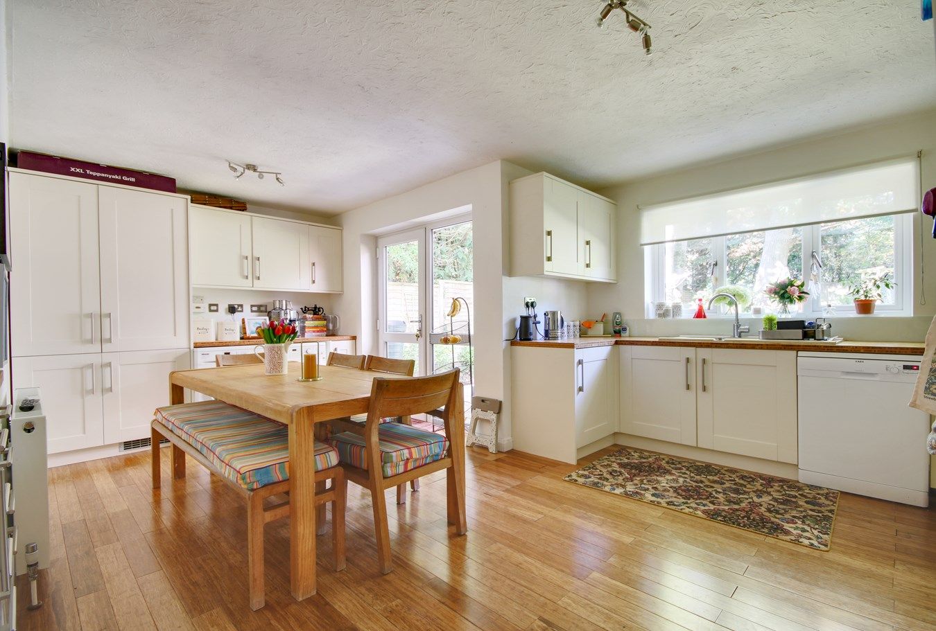 4 bed detached house for sale in Badgers Copse, New Milton BH25 Zoopla