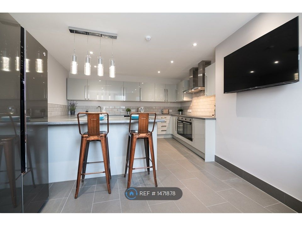 Room to rent in Boundary Road, St. Helens WA10 Zoopla