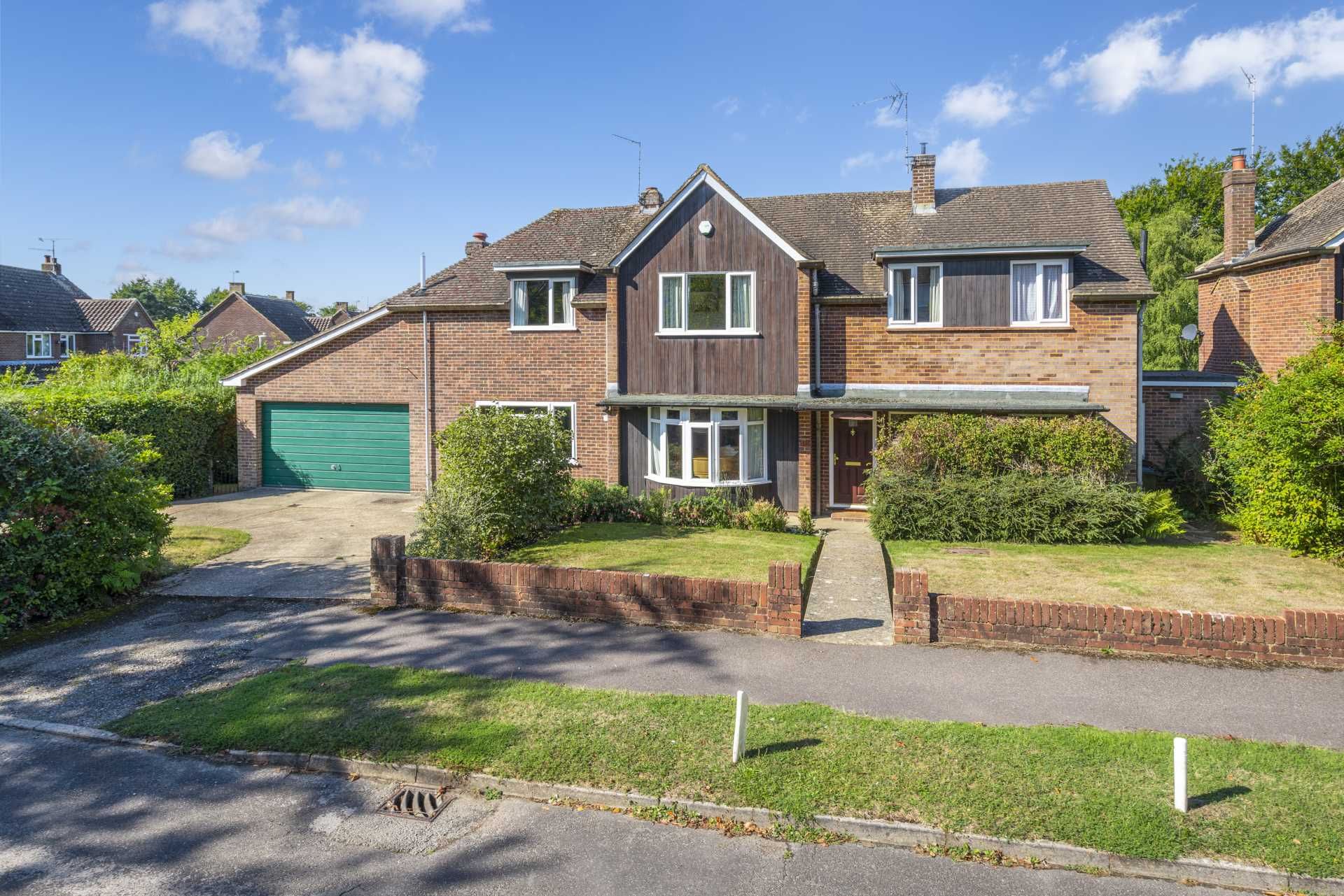 5 bed detached house for sale in Hardinge Avenue, Southborough