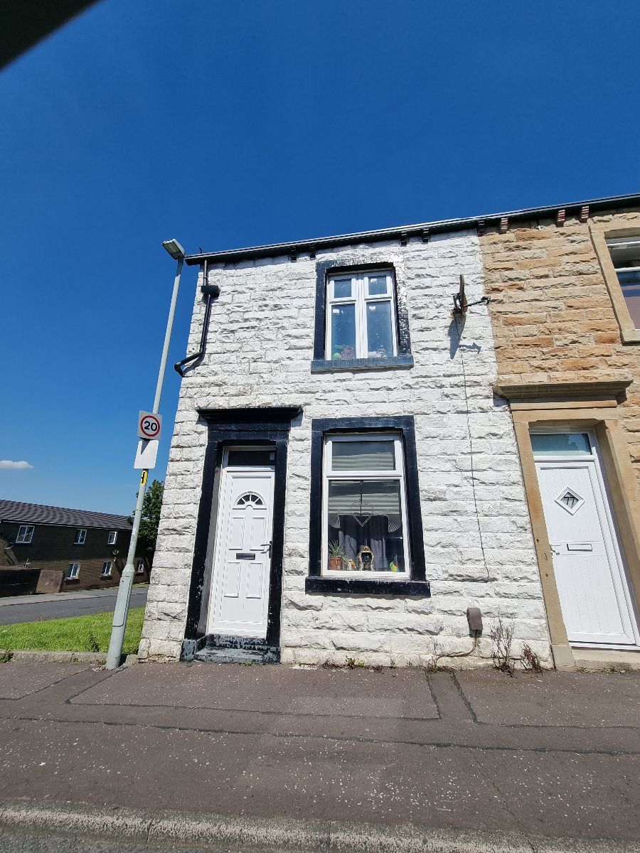 2 bed terraced house for sale in Piccadilly Road, Burnley BB11 Zoopla
