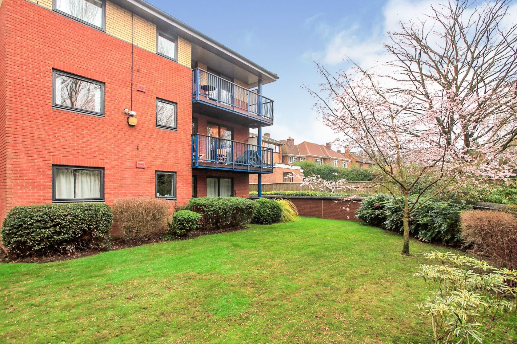 2 bed flat for sale in Water End, Thorpe Meadows, Peterborough PE3 Zoopla