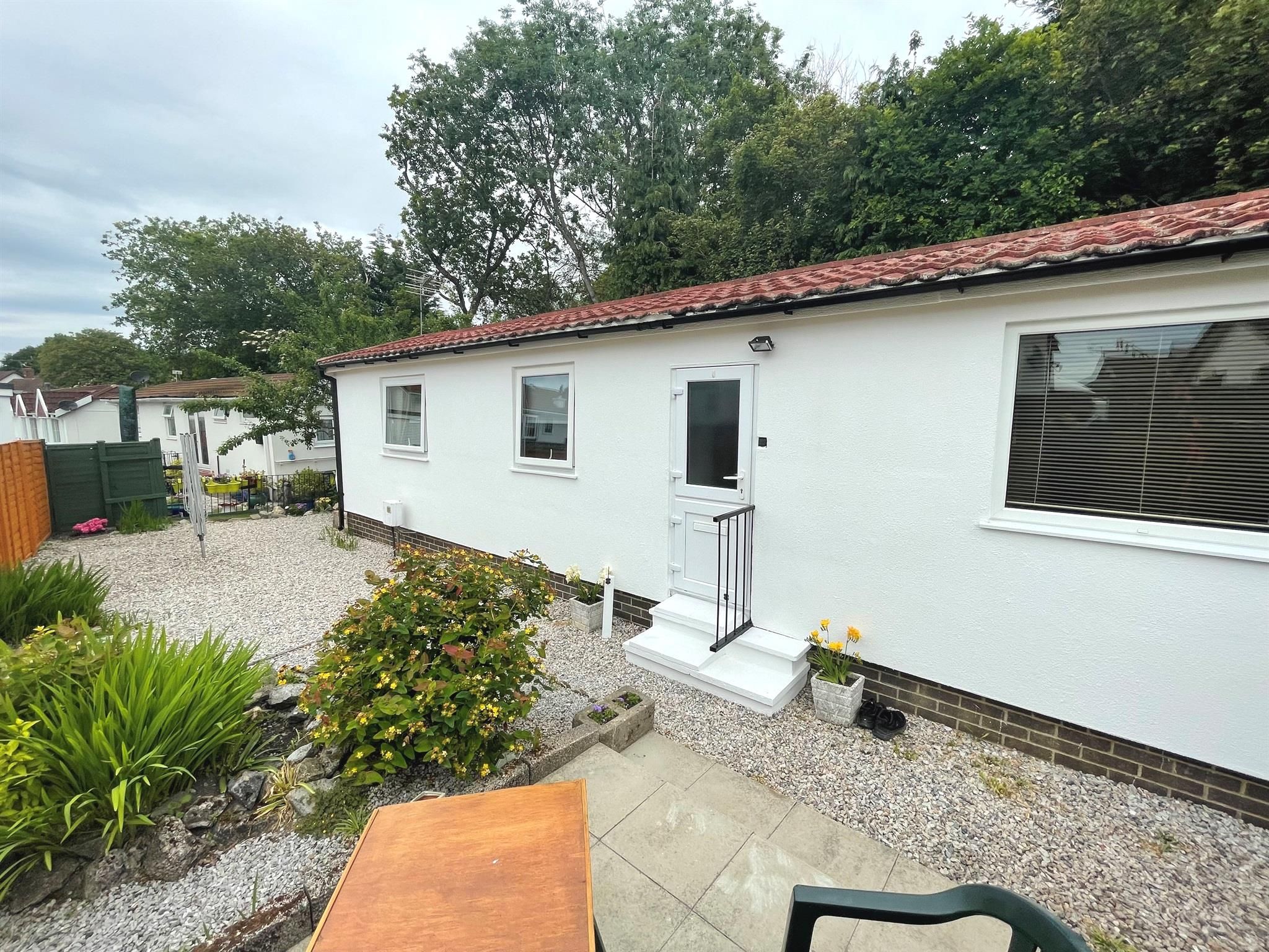 1 bed mobile/park home for sale in Summerlands Court, Liverton, Newton