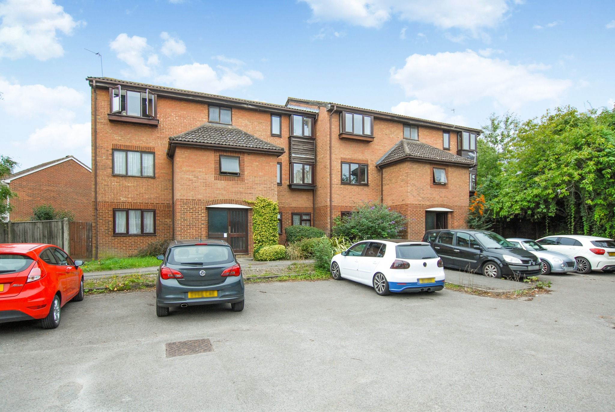 New Instruction 39 Quincy Road Egham Surrey TW20  