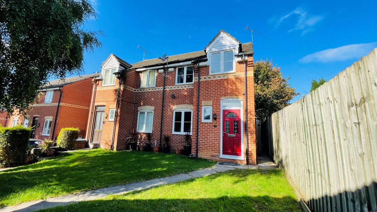 3 bed semidetached house for sale in John Shelton Drive, Coventry CV6