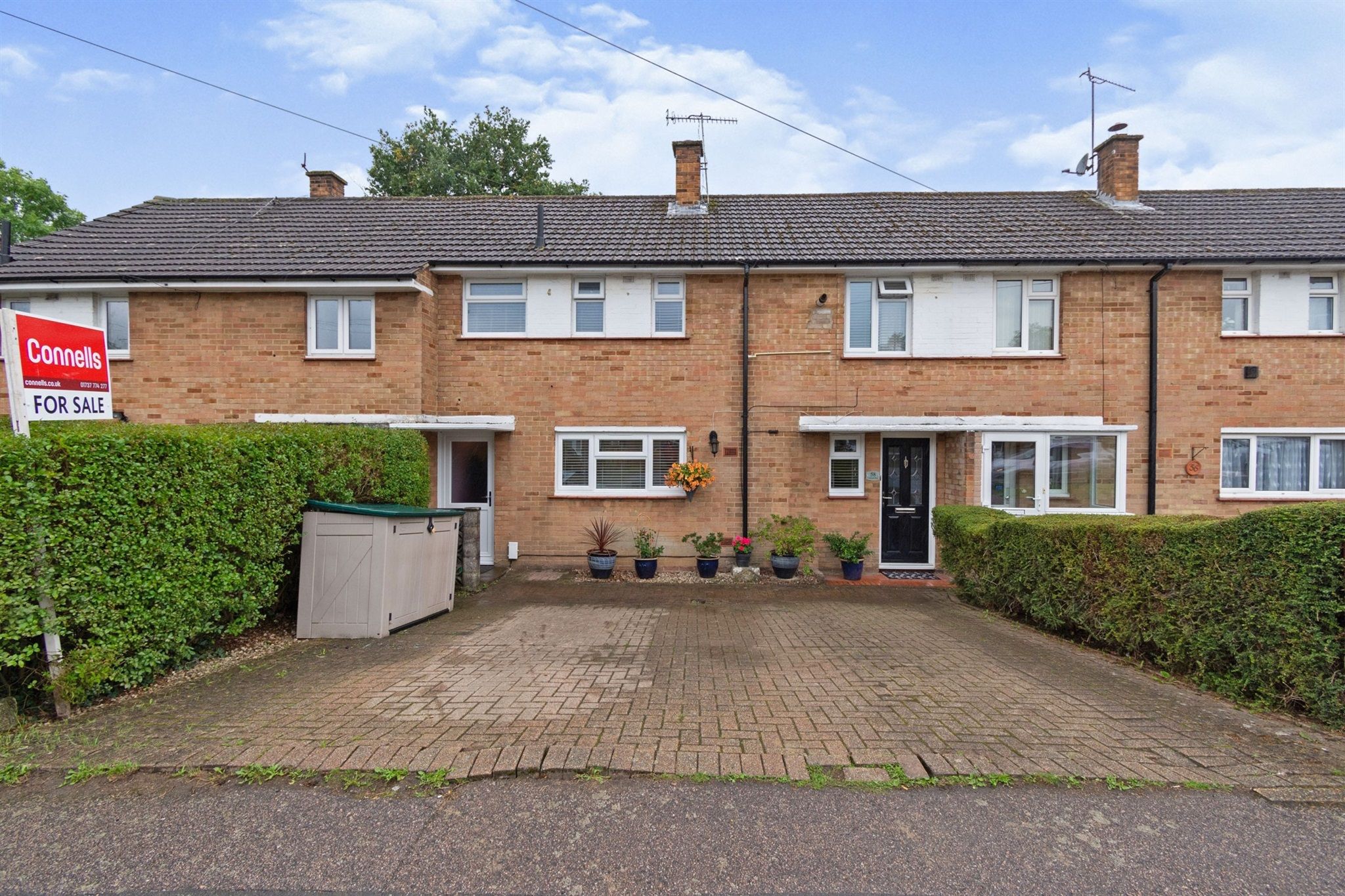 3 bed terraced house for sale in Colman Way, Redhill RH1 Zoopla