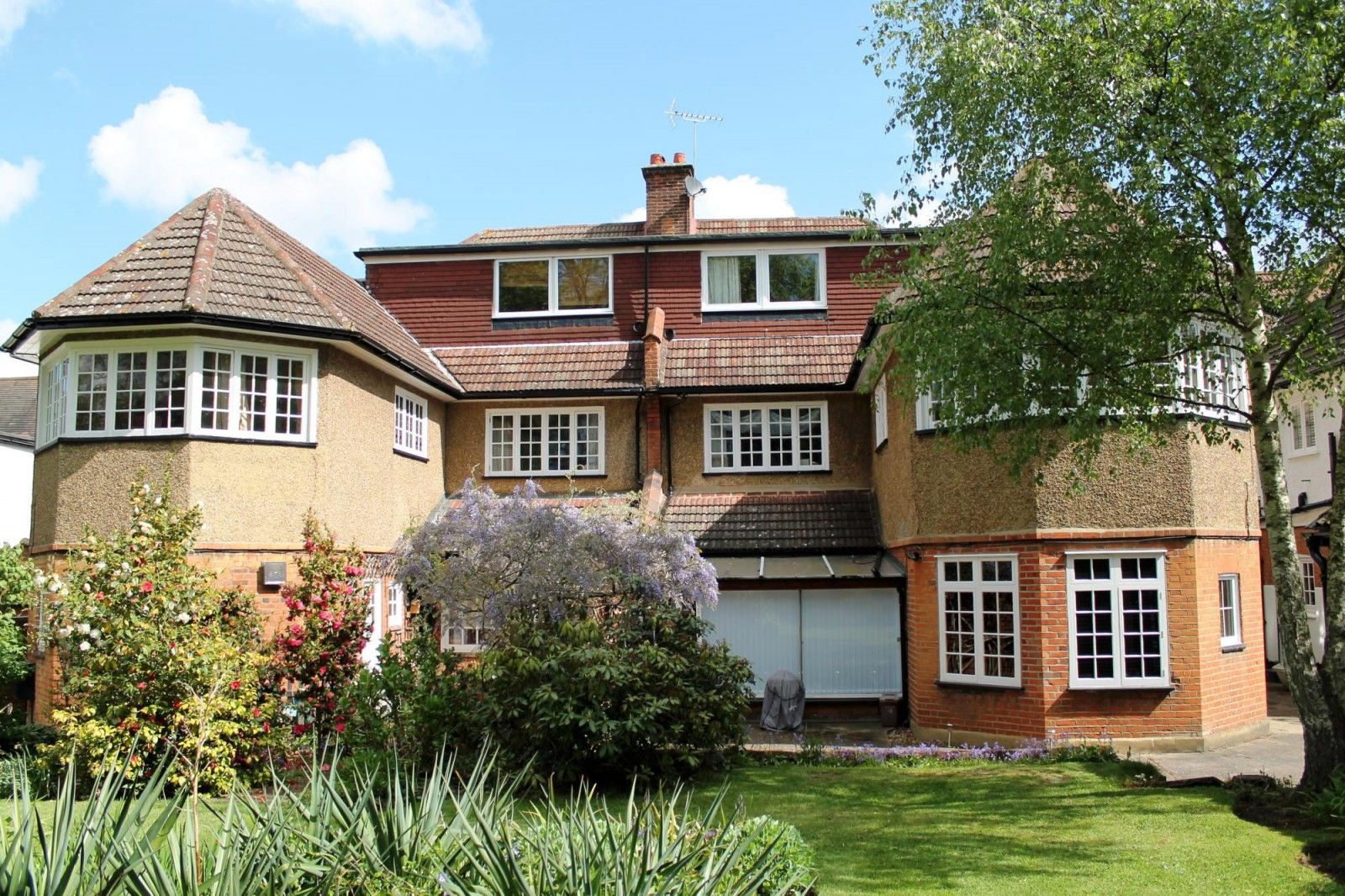 1 bed flat to rent in Denton Court, Cranes Drive, Surbiton KT5 Zoopla