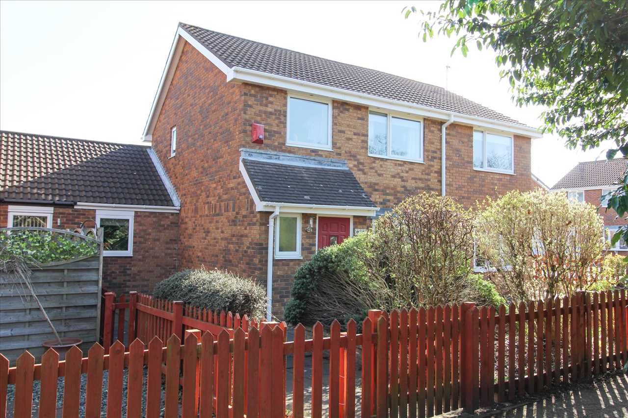 4 bed detached house for sale in Ilford Avenue, Northburn Glade