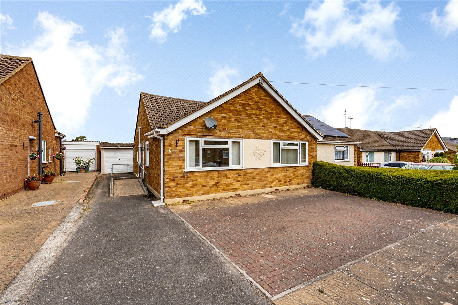 3 bed bungalow for sale in Walters Close, Chelmsford, Essex CM2 Zoopla