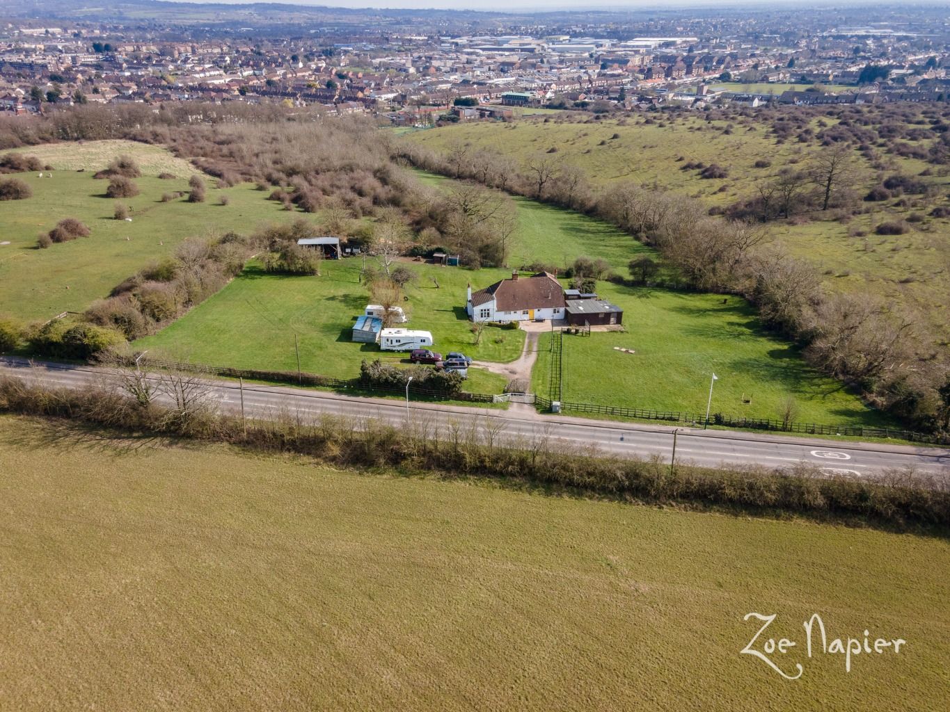 4 bed cottage for sale in Lower Bedfords Road, Romford RM1 Zoopla