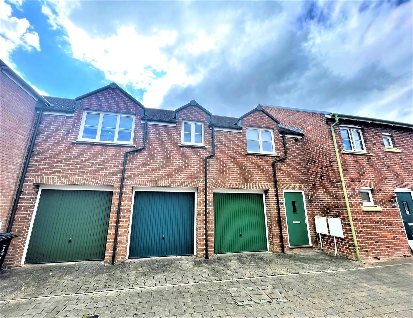 2 bed flat for sale in Swindon Road, Swindon SN1 Zoopla