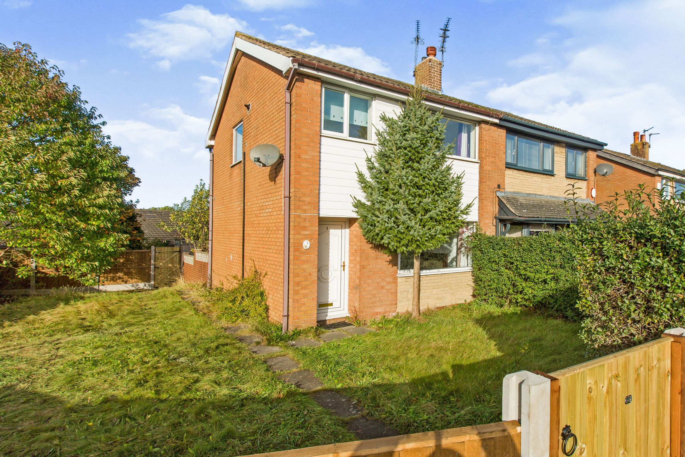 3 bed semidetached house to rent in Sturminster Close, Penwortham