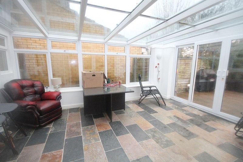 5 bed detached house to rent in Lees Close, Maidenhead SL6 Zoopla