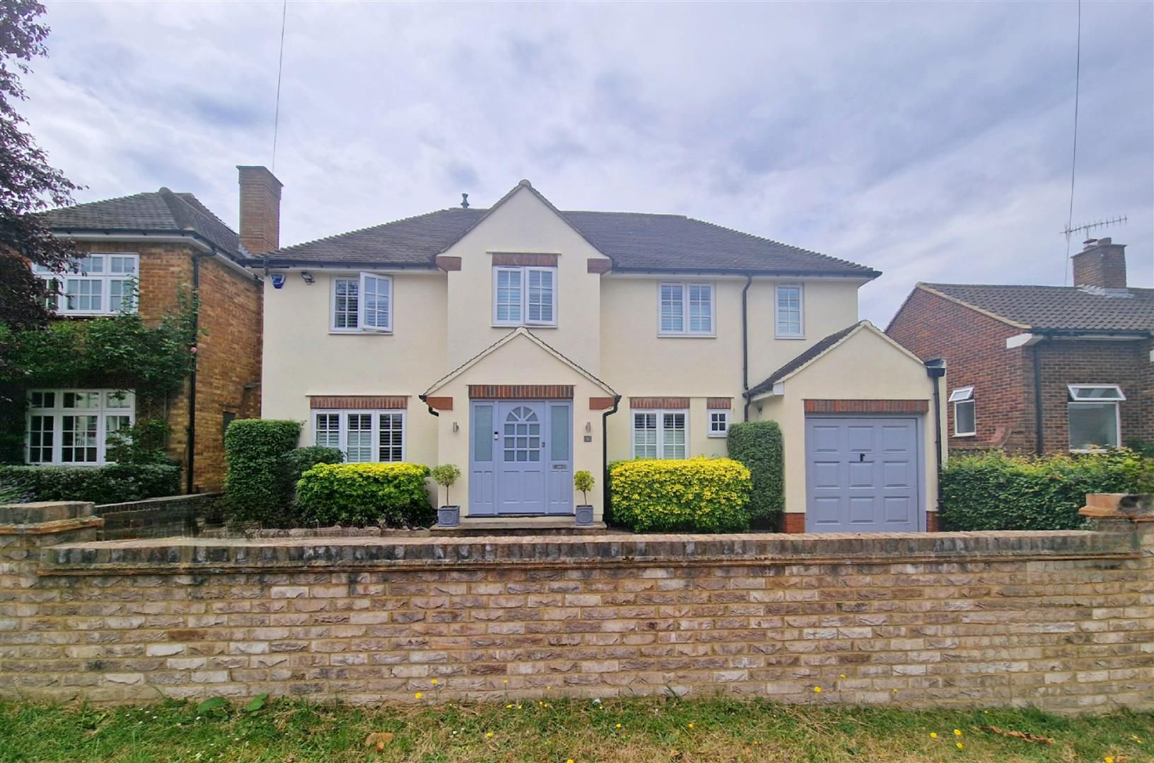 4 bed property for sale in Abbots Road, Abbots Langley WD5 Zoopla