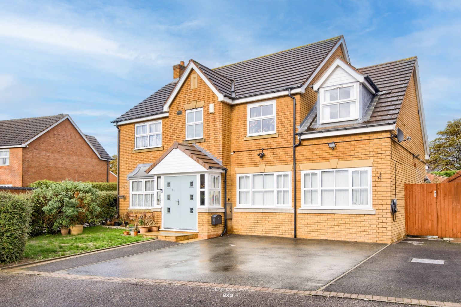 5 bed detached house for sale in Nash Croft, Marston Green B37 Zoopla