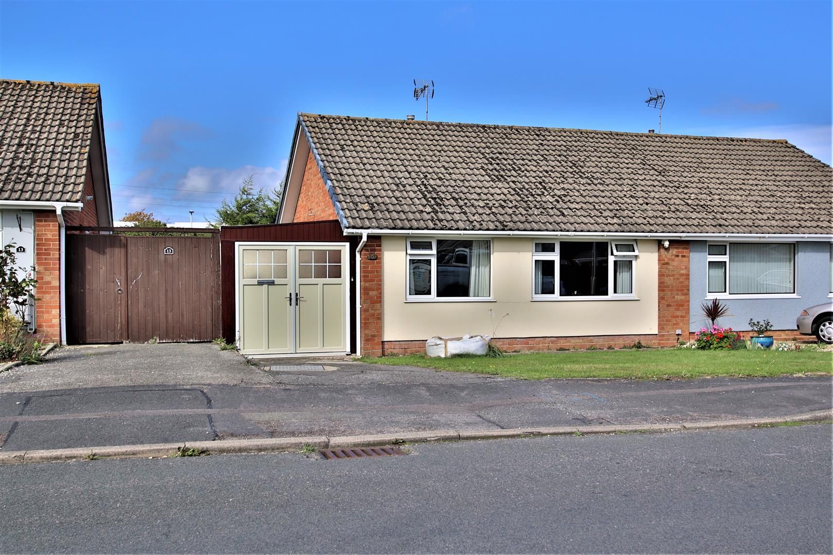 2 bed bungalow for sale in Gainsborough Drive, Tuffley, Gloucester GL4
