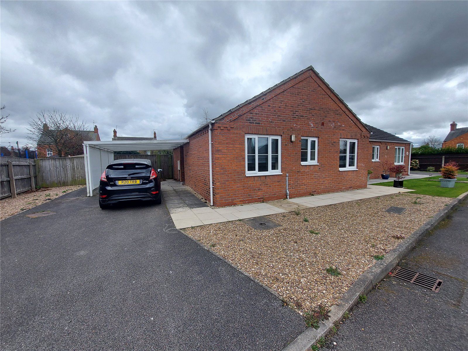 2 bed bungalow for sale in Poplar Grove, Louth LN11 Zoopla
