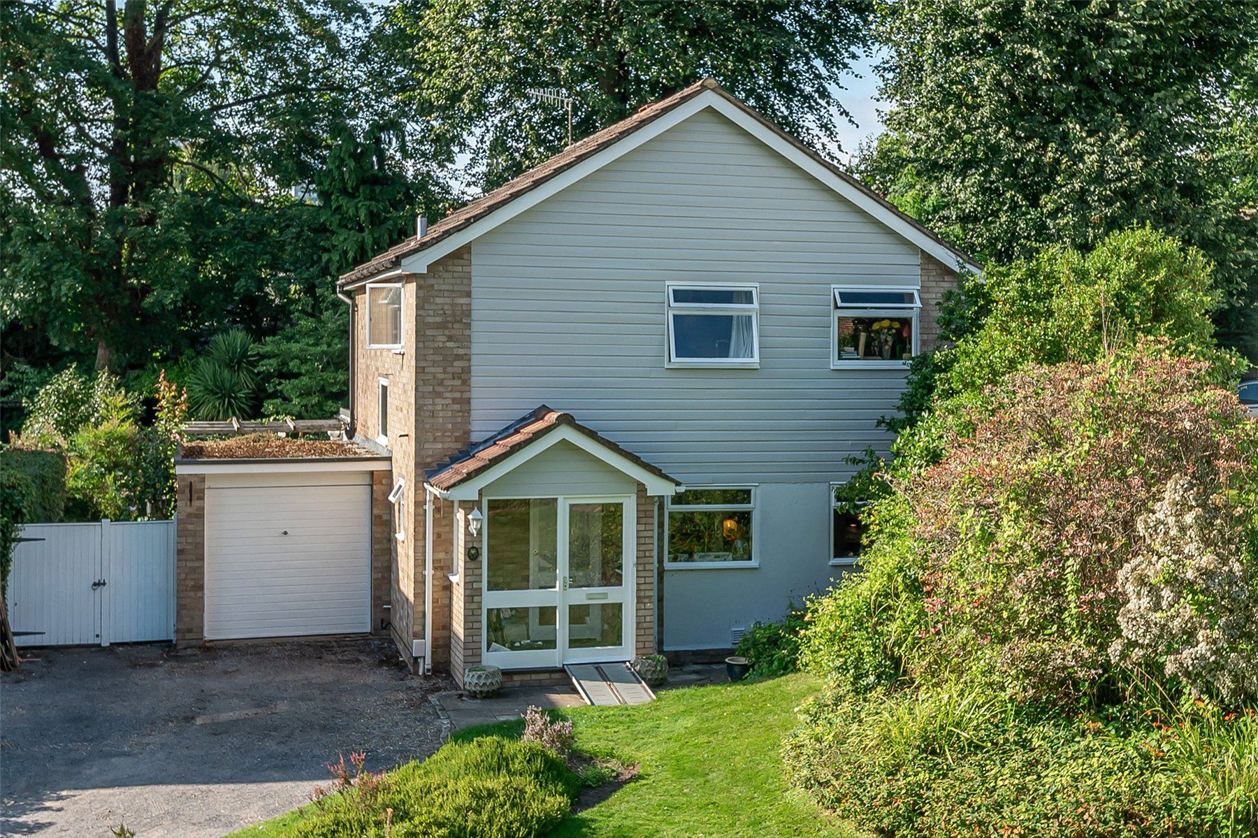 4 bed detached house for sale in Woking, Surrey GU22 Zoopla