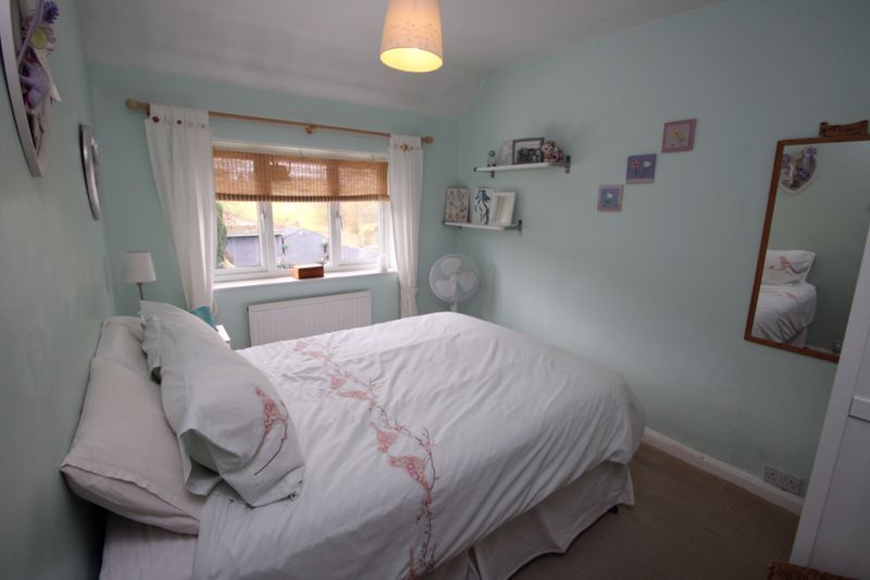 2 bed semidetached house for sale in Fassetts Road, Loudwater, High