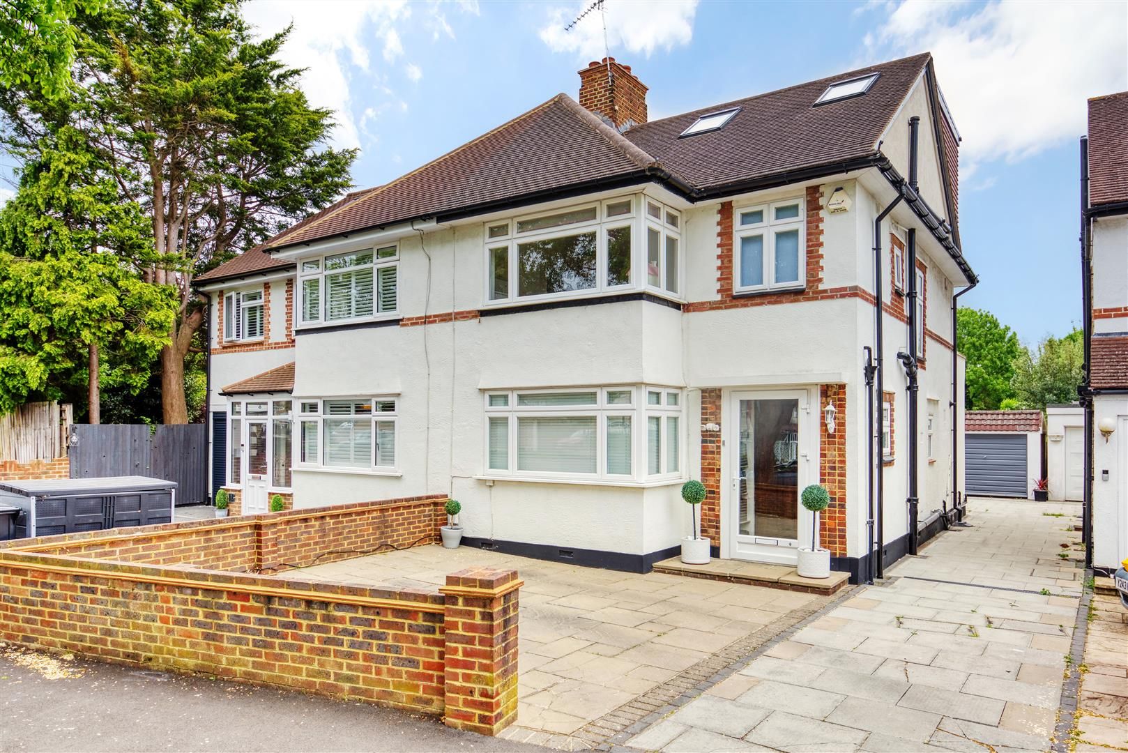 4 bed semidetached house for sale in Ewell Court Avenue, Ewell, Epsom
