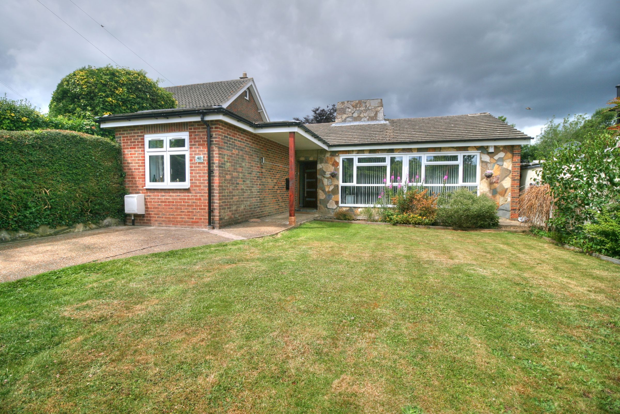 3 bed detached bungalow for sale in Old Tye Avenue, Biggin Hill
