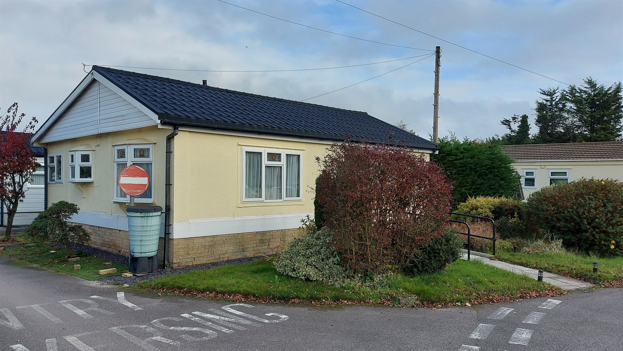 2 bed mobile/park home for sale in Halewood Caravan Park, Lower Road