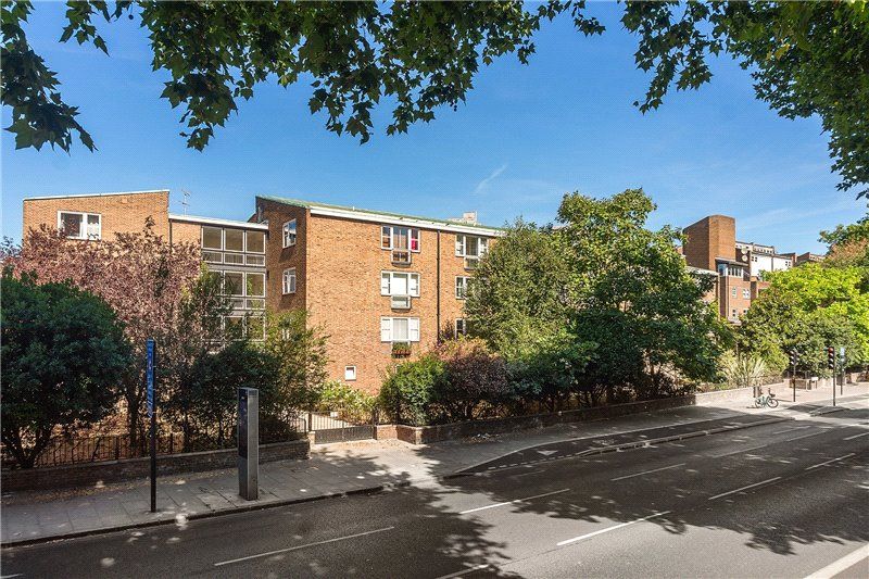 Studio for sale in Carrick Court, Kennington Park Road, Kennington