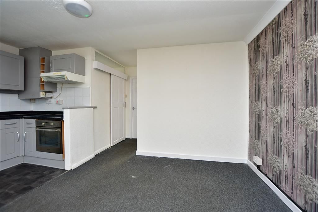 2 bed flat for sale in Manor Way, LeysdownOnSea, Sheerness, Kent ME12 Zoopla