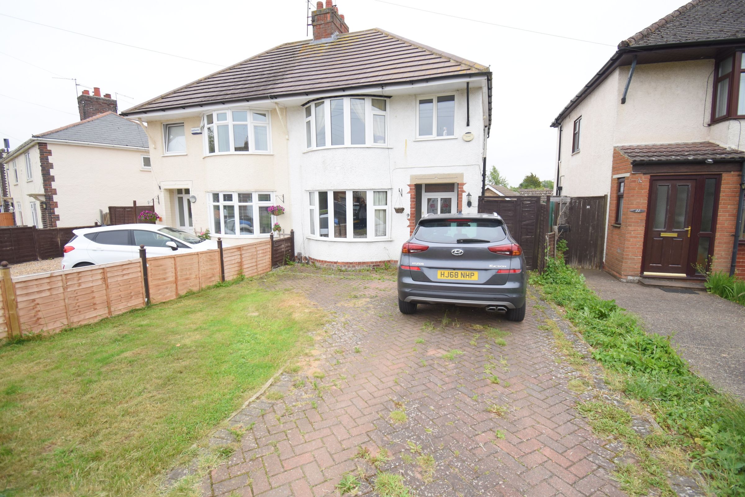 3 bed semidetached house to rent in Northampton Road, Broughton NN14