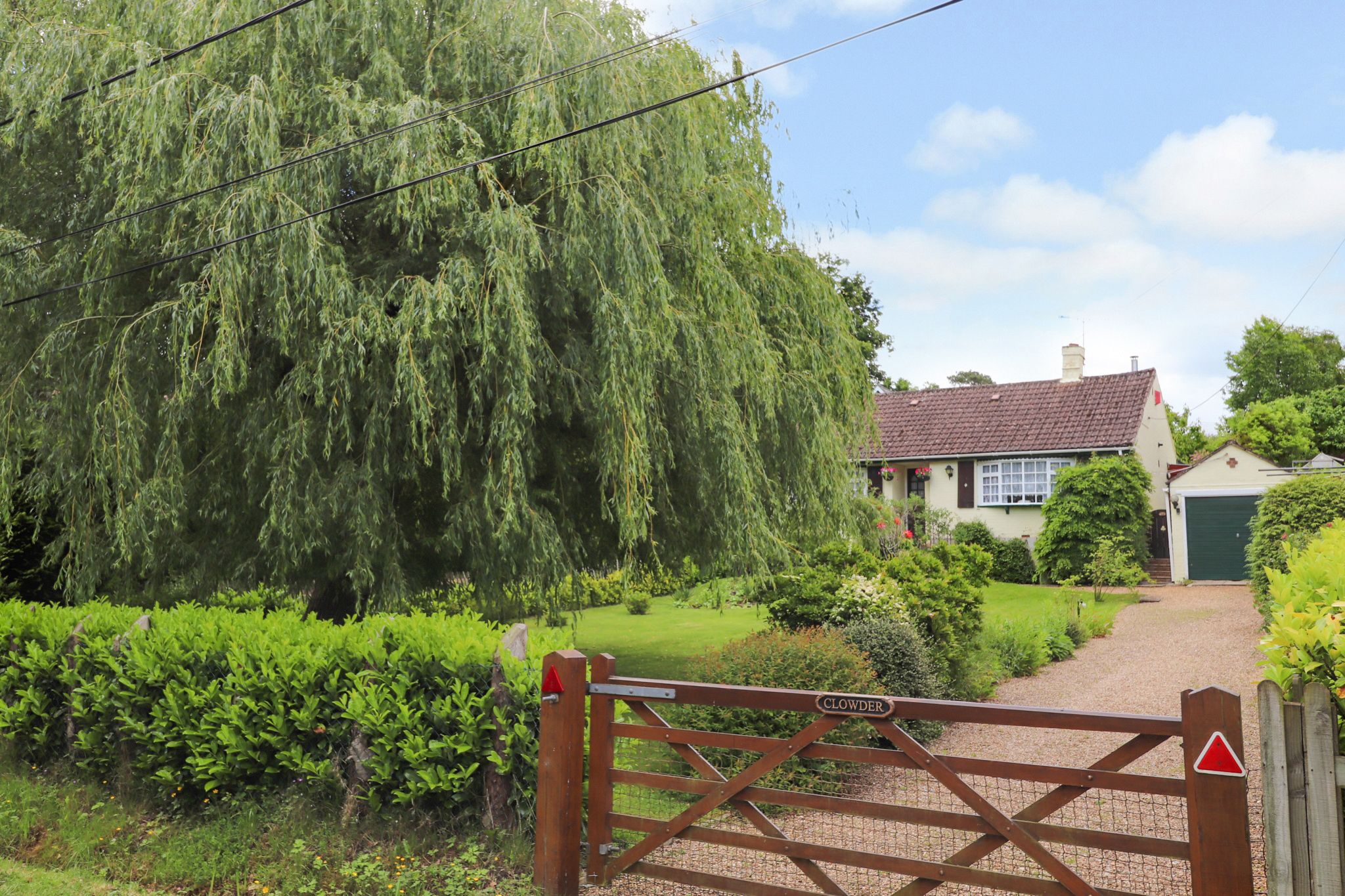 3 bed detached bungalow for sale in Outlands Lane, Curdridge