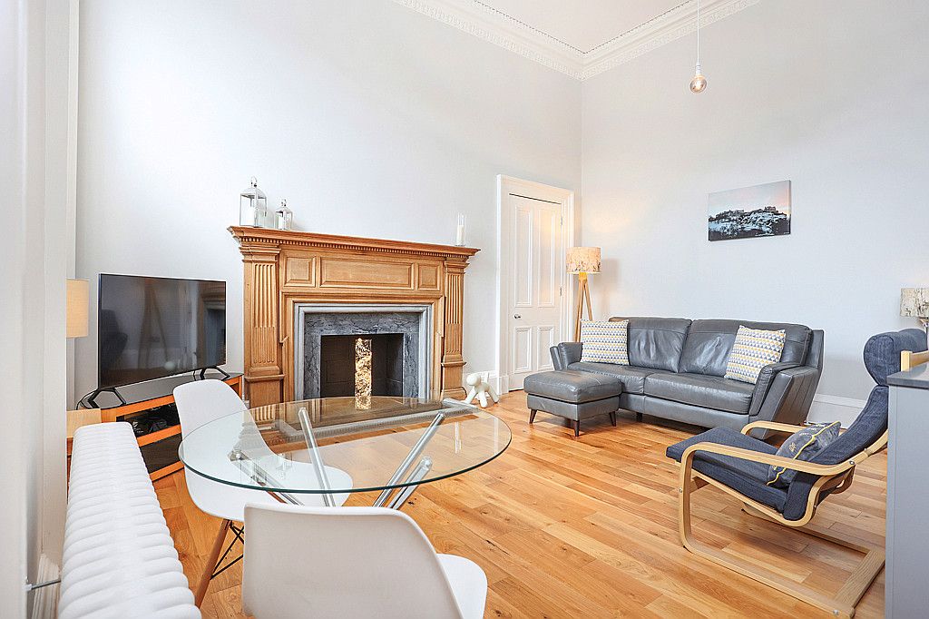 1 Flat 2 Flanders Lane, The Shore, Edinburgh EH6  