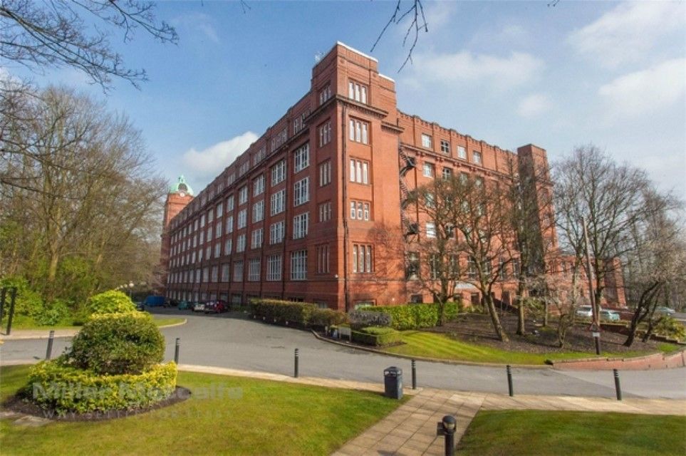 2 bed flat for sale in Blackburn Road, Bolton BL1 Zoopla