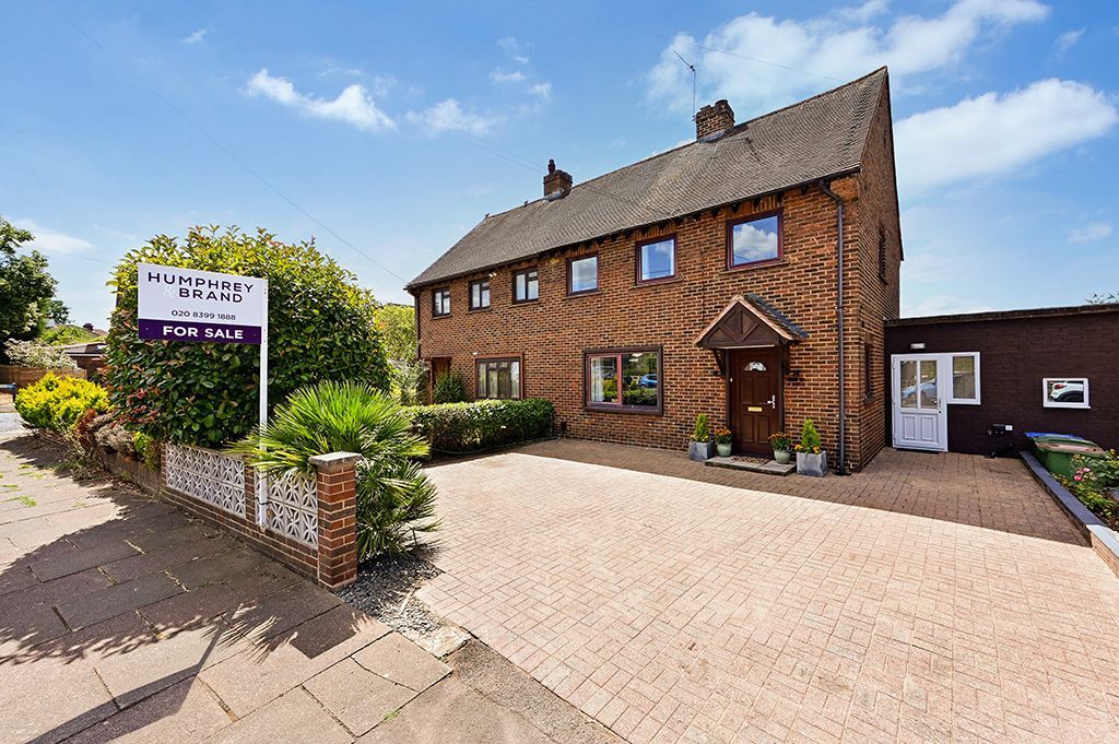 3 bed semidetached house for sale in Windmill Lane, Long Ditton
