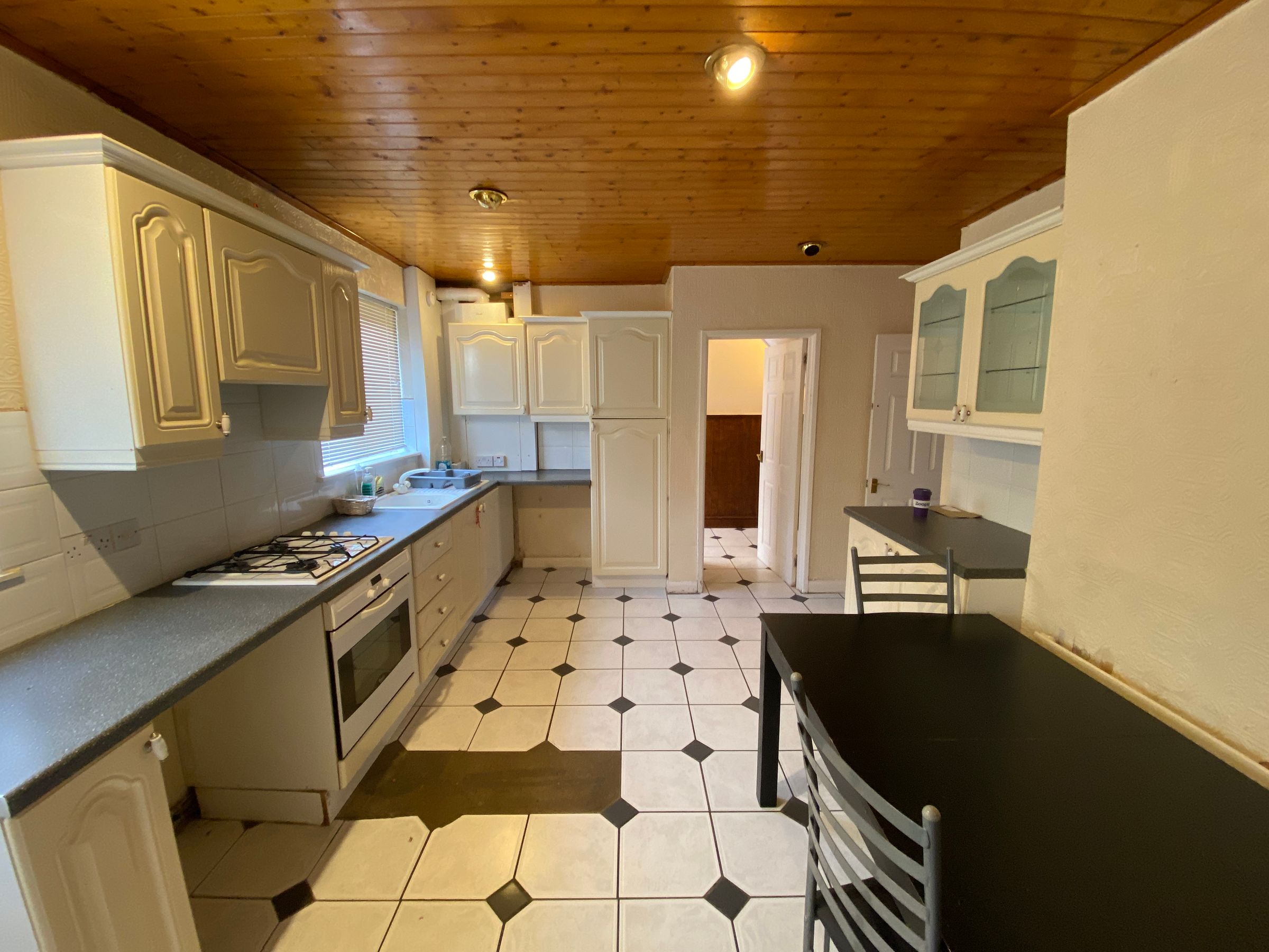 3 bed terraced house to rent in Cornwall Avenue, Oldbury B68 Zoopla