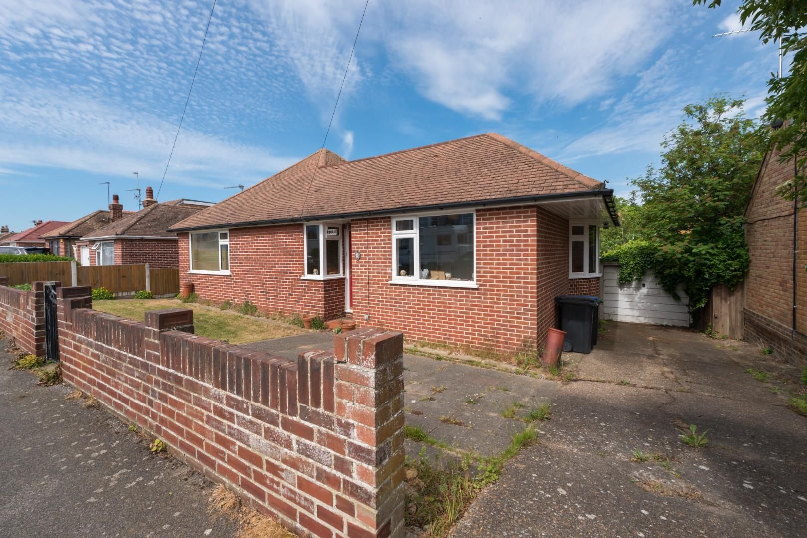 3 bed detached bungalow for sale in Nethercourt Gardens, Ramsgate CT11 Zoopla