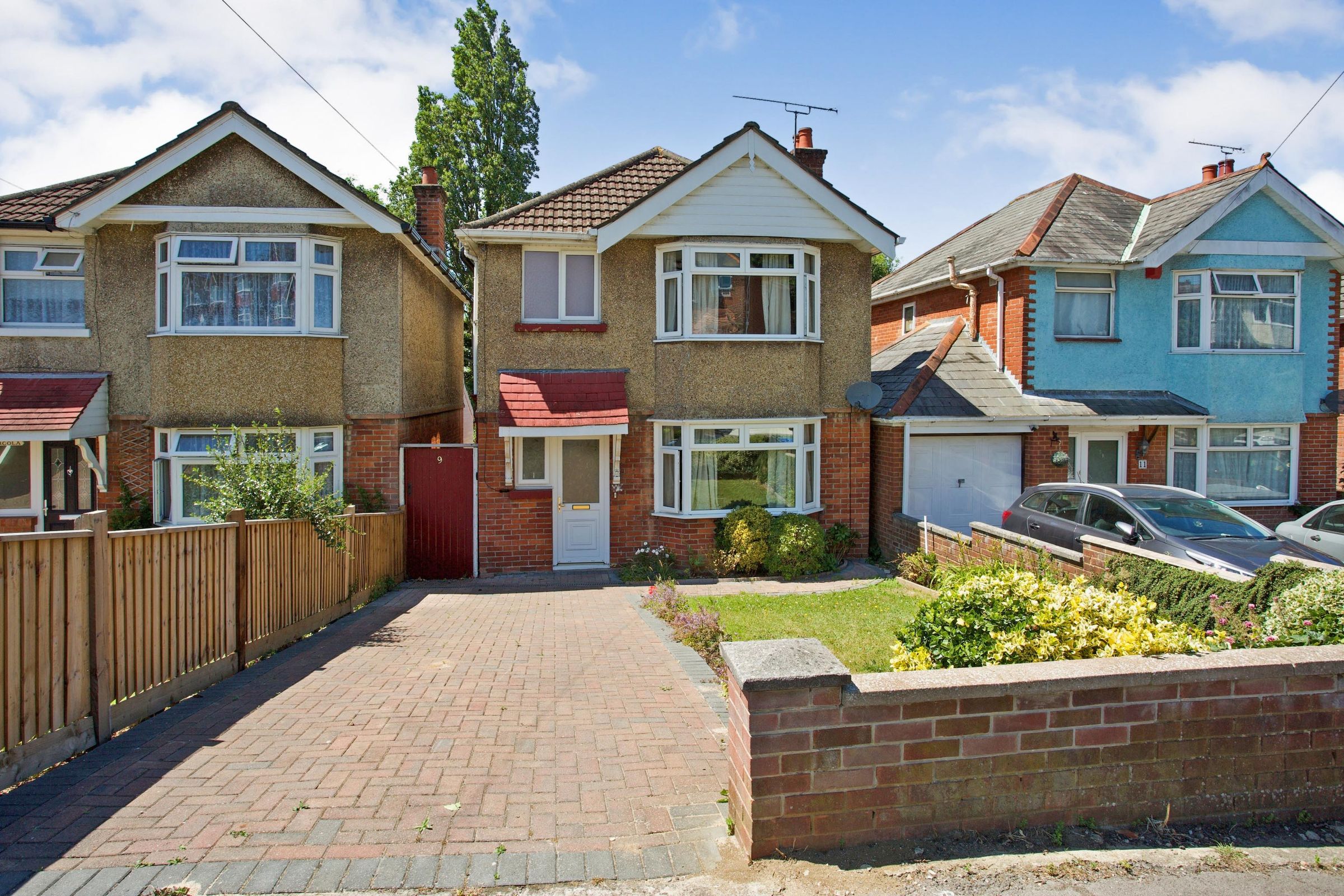 3 bed detached house for sale in Cross Road, Southampton SO19 Zoopla
