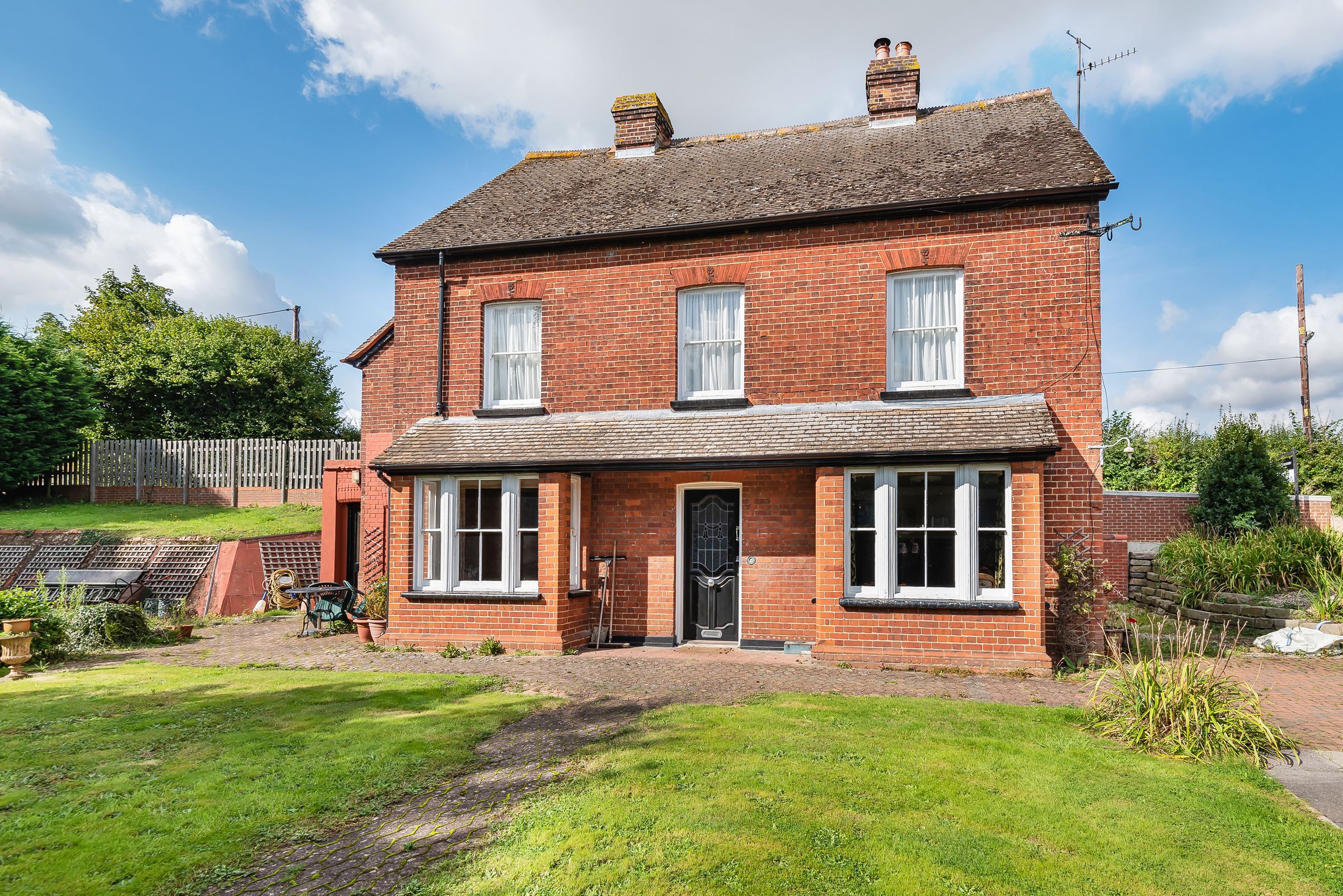 4 bed detached house for sale in Wethersfield Road, Sible Hedingham