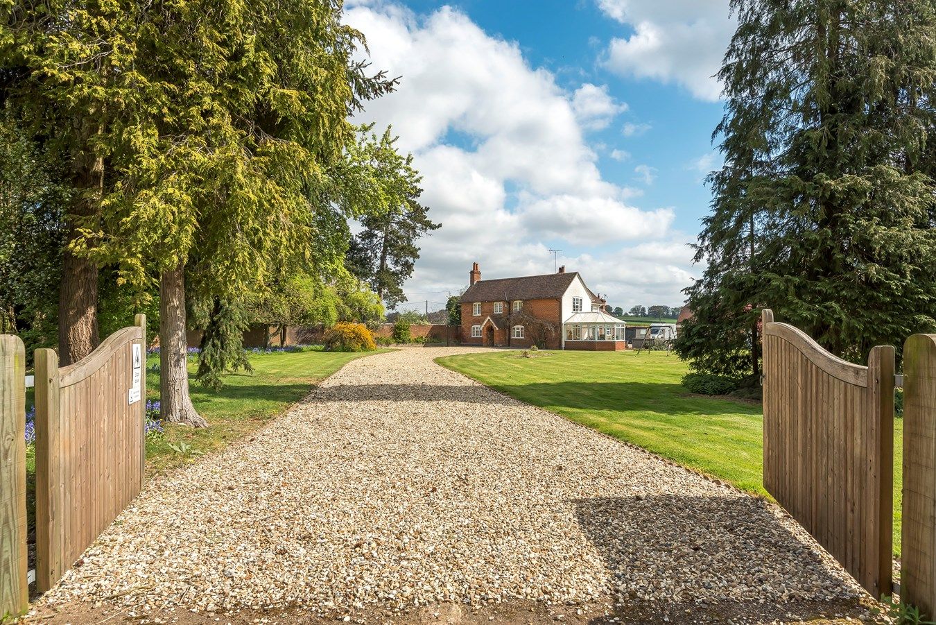 5 bed detached house for sale in Bath Road, Halfway, Newbury RG20 Zoopla