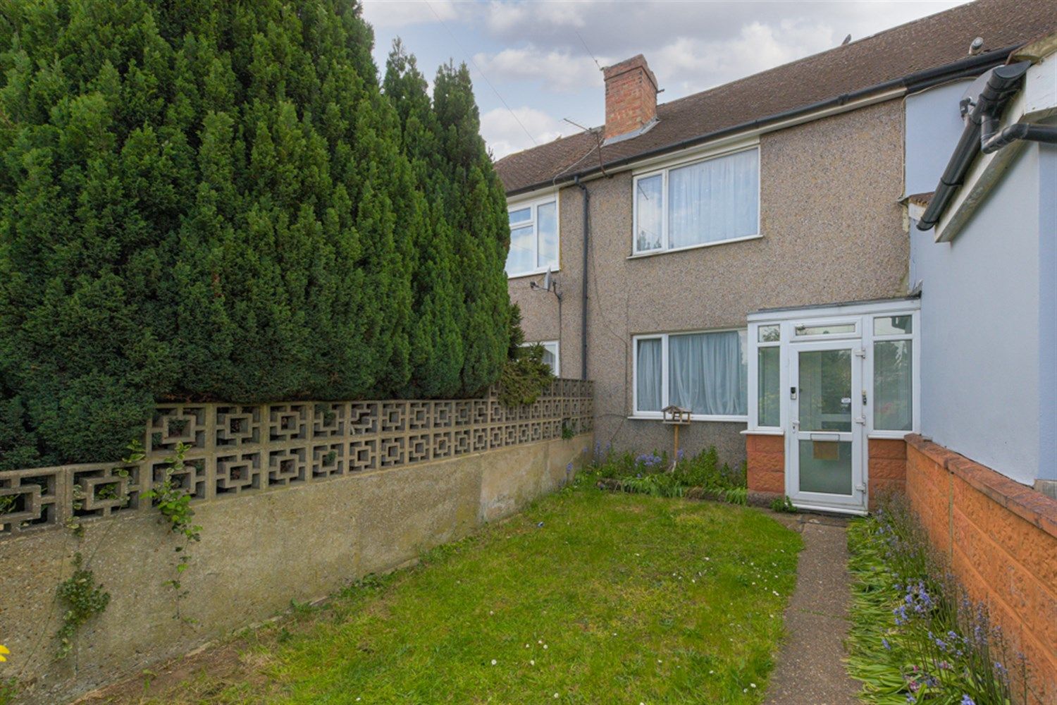 3 bed terraced house for sale in High Street, West Molesey KT8 Zoopla